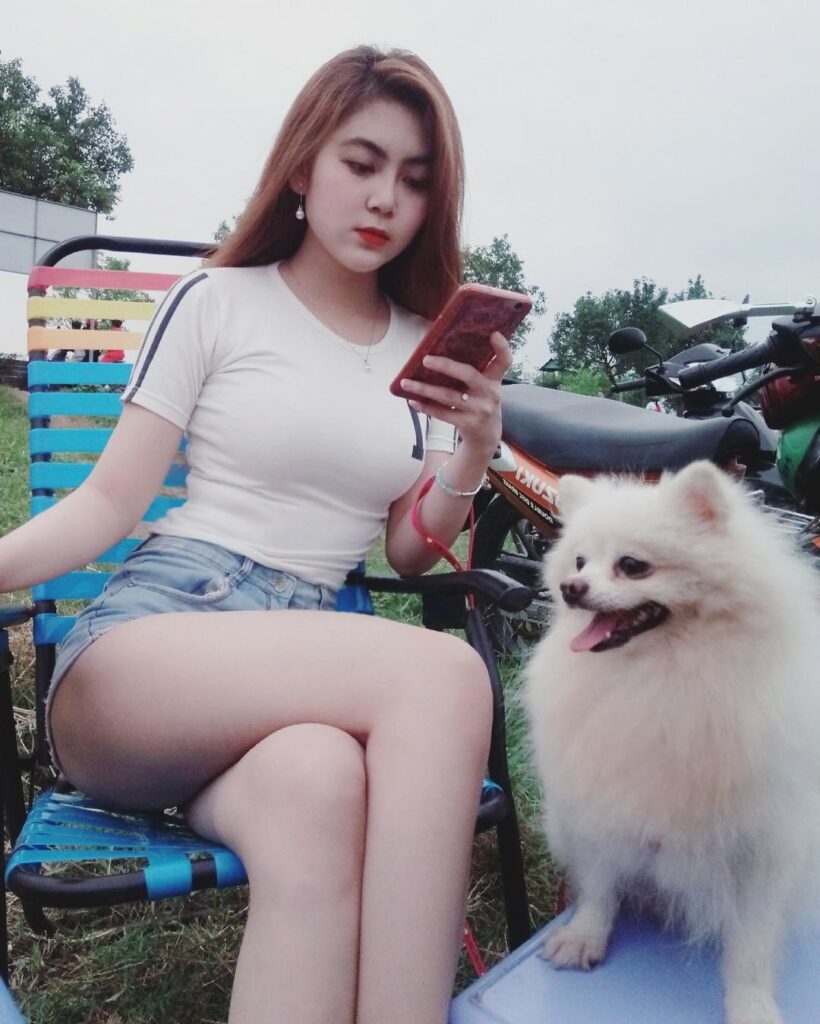 Ảnh Gái Xinh Mặc Đồ Đi Học – Những Vấn Đề Đạo Đức, Pháp Lý Và Xã Hội Đáng Bàn Luận