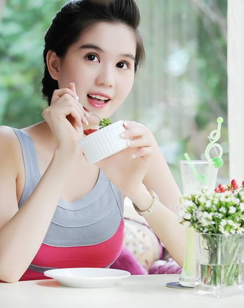 Gai Xinh Đi Đai Vẻ Đẹp Việt Nam Gây Sốt Trong Cộng Đồng Mạng Quốc Tế