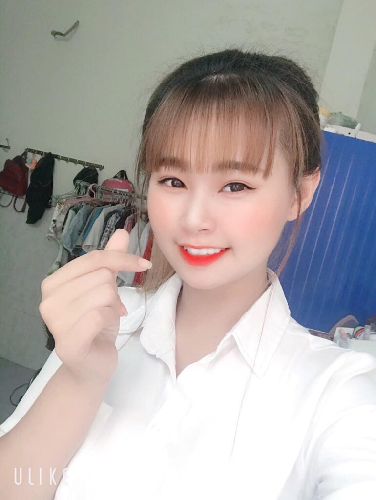 Ảnh Gái Xinh Không Mặc Quần Áo Xu Hướng Thế Hệ Trẻ Thể Hiện Vẻ Đẹp Và Phong Cách Riêng Biệt